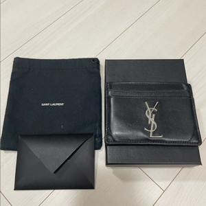 (정품/당일발송) 생로랑 블랙 카드지갑 팝니다