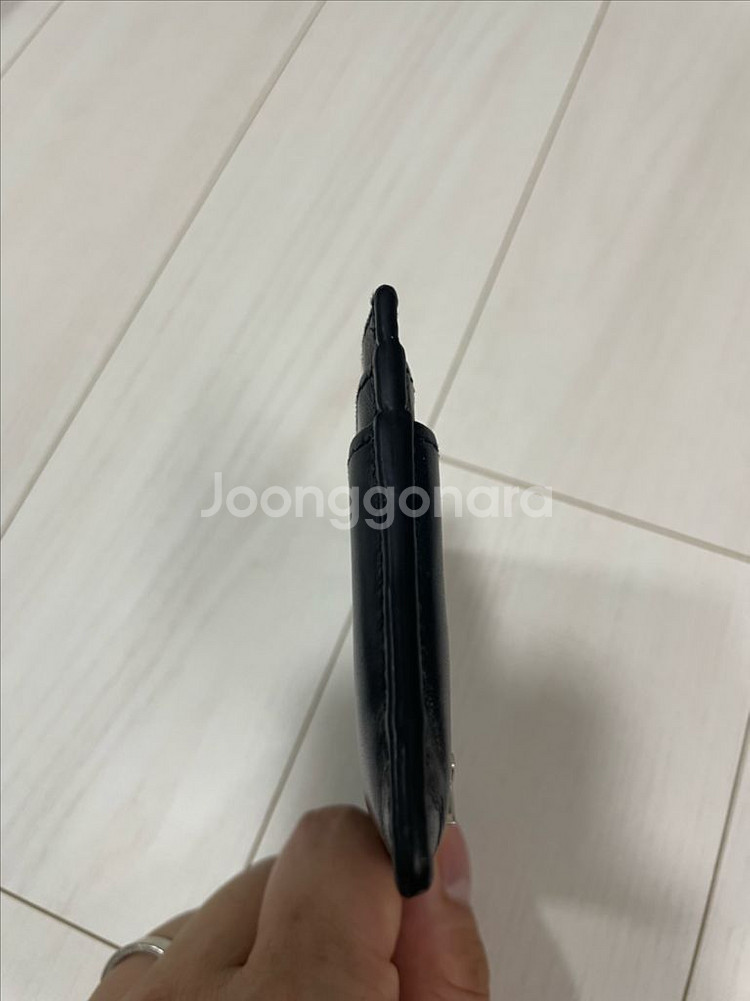 (정품/당일발송) 생로랑 블랙 카드지갑 팝니다--3