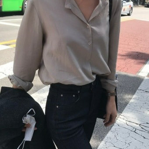 시어드 페일블라우스 온스 코드유 타낫 포에토 릴리코츠
