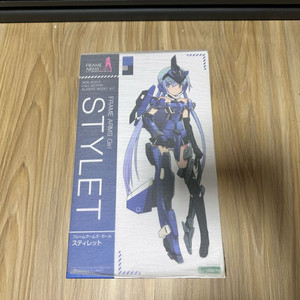 코토부키야 프레임암즈걸, 메가미 디바이스