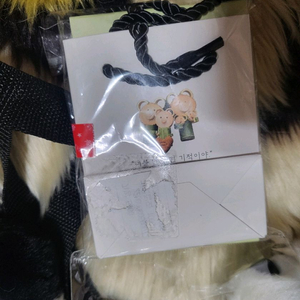 푸바오 목걸이 팝니다.
