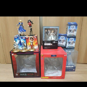 페이트 관련 피규어 개봉,미개봉품들 일괄 판매합니다 !