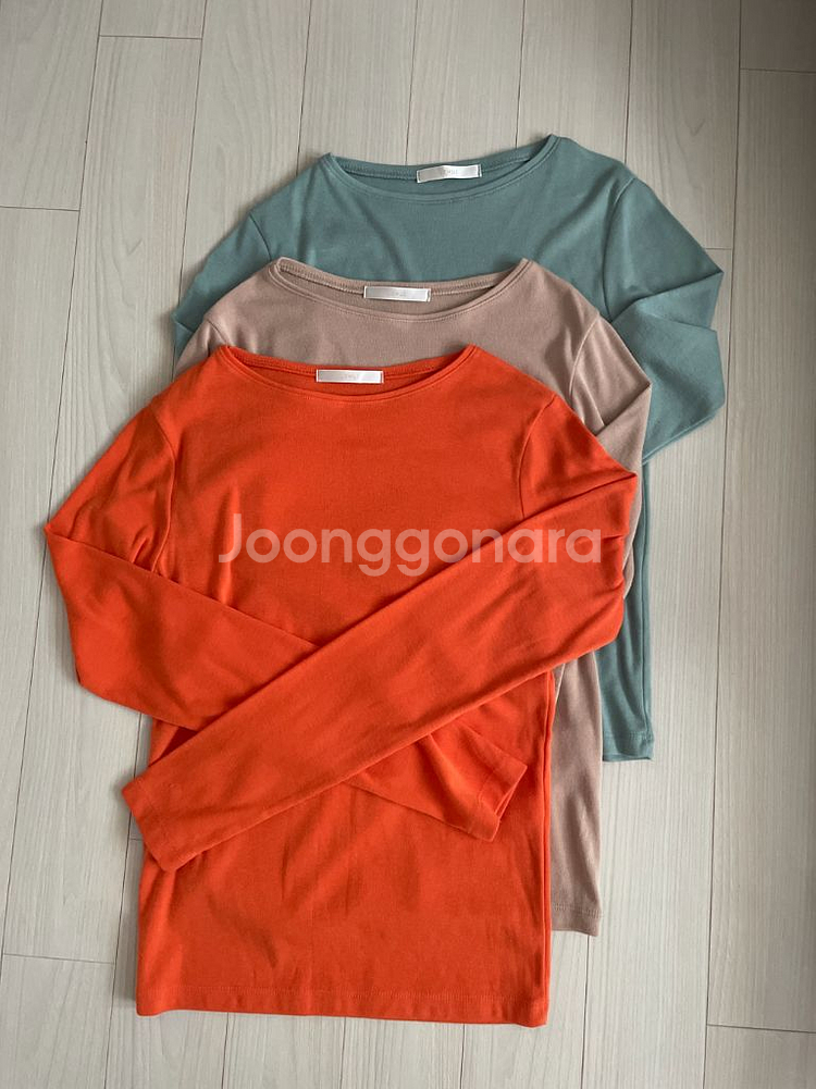 르뮈 라운드긴팔티--0