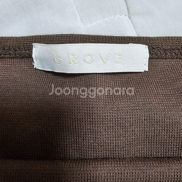 그로브 GROVE 슬리브리스 나시 원가 이하로 팔아요.--1