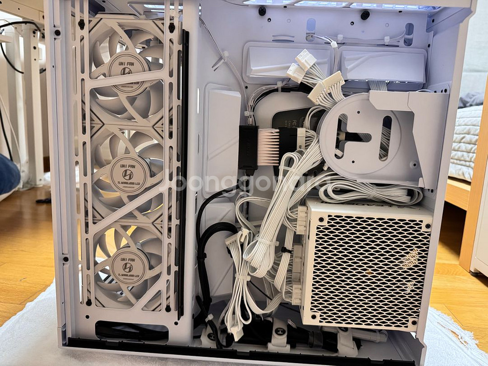 ASUS Astral 5080,라이젠9800x3dx--3