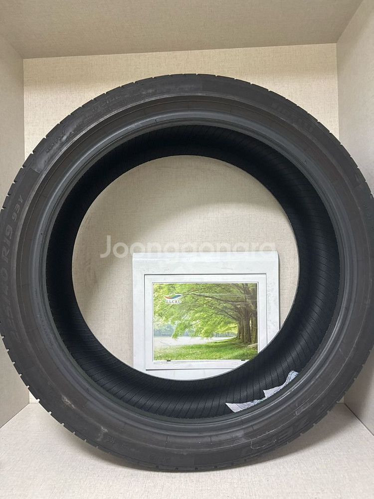 피렐리 P ZERO 225/40 R19 판매합니다~--0