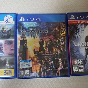 PS4 타이틀 3장 일괄 팔아요~~