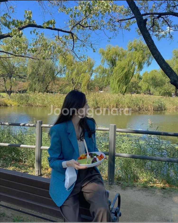 아비에무아 자켓 판매합니다--1