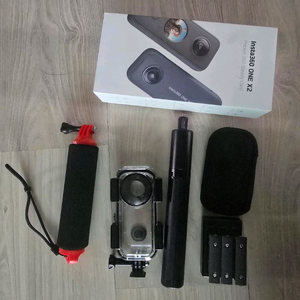 Insta360 ONE X2 카메라