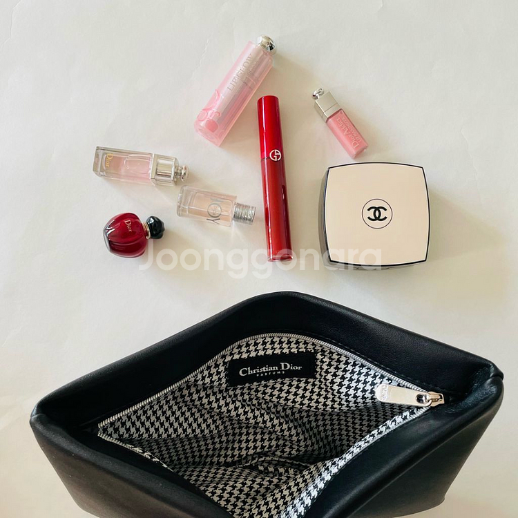 새상품 디올 뷰티 뉴룩 은장 파우치 클러치--2