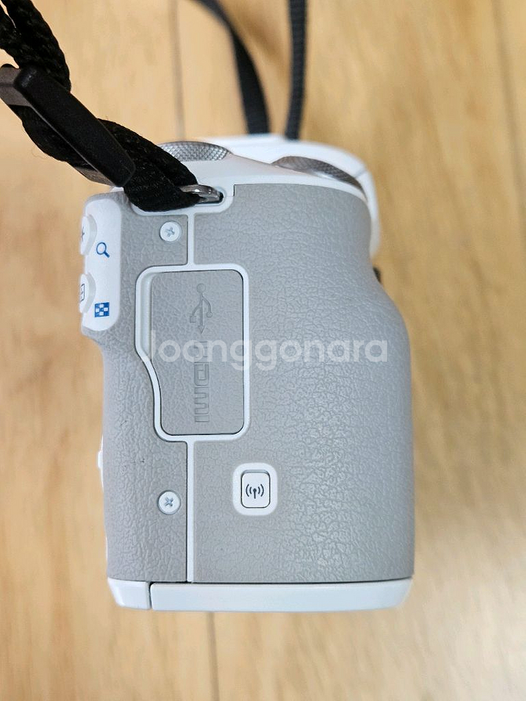 캐논m50 mark2미러리스 카메라 판매합니다--3