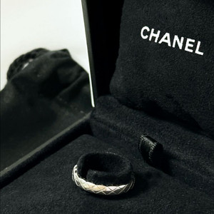 샤넬 코코크러쉬 링 (미니) 화이트골드 53호