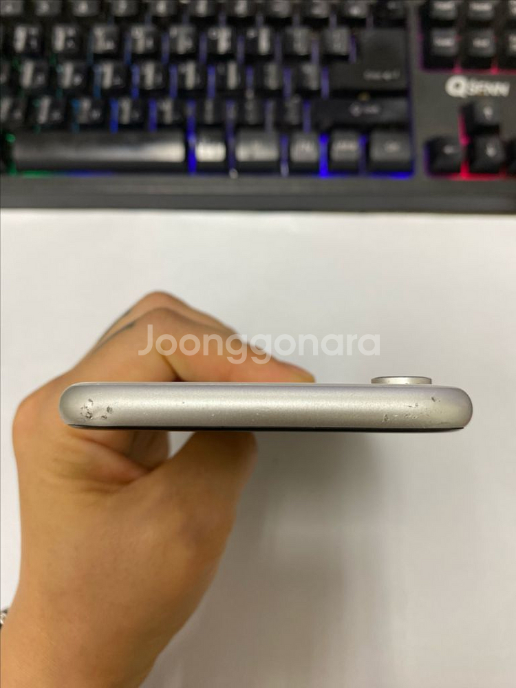 513116 아이폰XR 화이트 128GB 무잔상--2