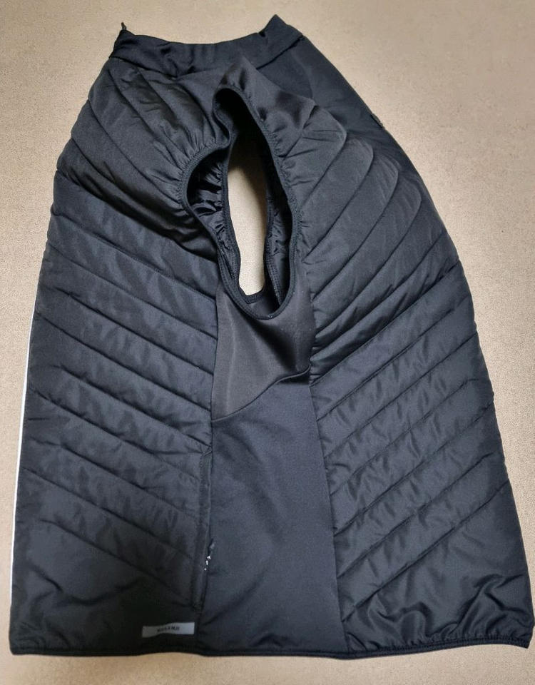 데카트론 런웜 500 러닝용 패딩 베스트 조끼 러닝 이미지