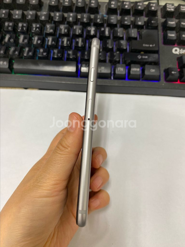 492765 아이폰6 스그 A급 32GB 배터리93%--5
