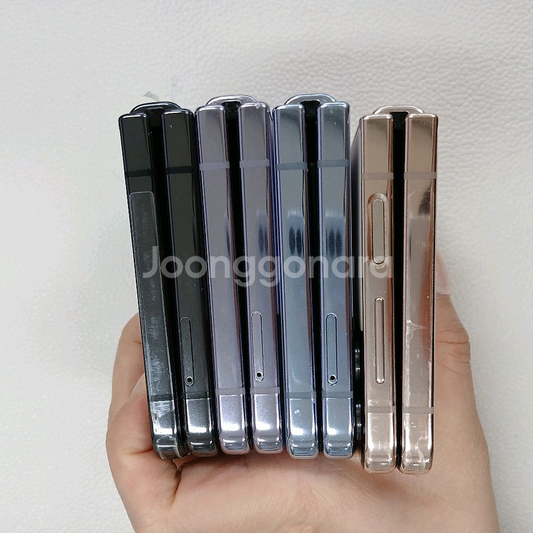 갤럭시Z플립4 256기가 공기계 중고폰 택배퀵가능--3