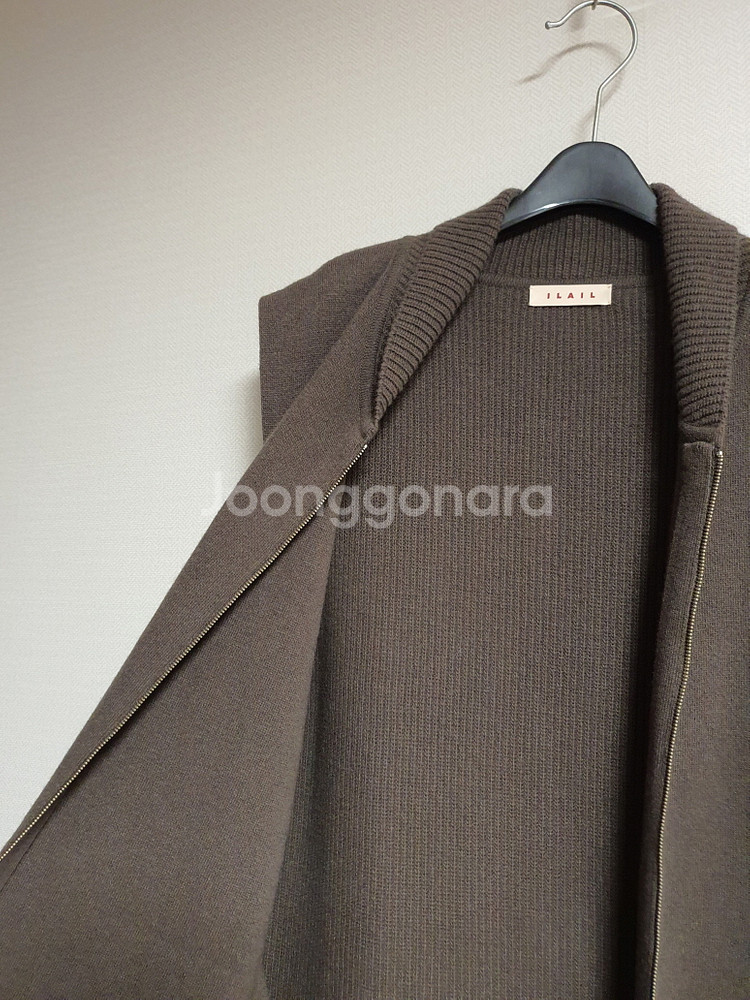 일라일 ILAIL 캐시미어 울 니트 집업 가디건형 베스--2