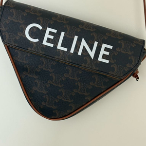 셀린느 트라이앵글백