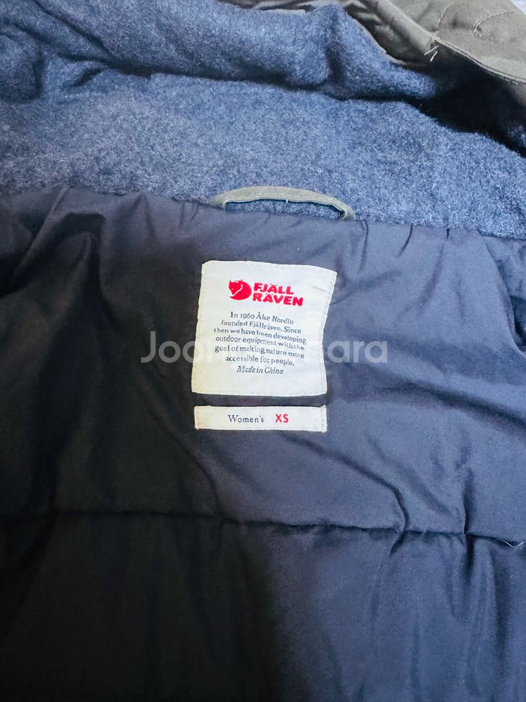 피엘라벤 우먼 비다 프로 울 패디드 자켓 xs--4