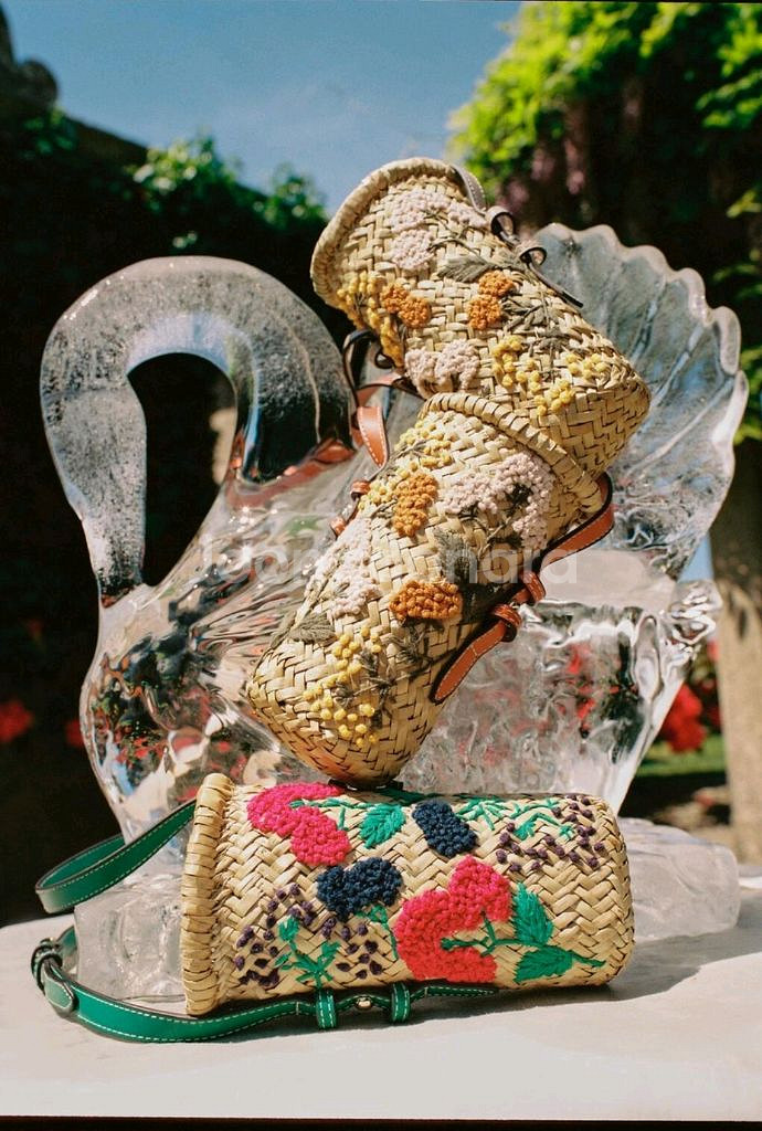 자라 원형 라탄백 새상품--1