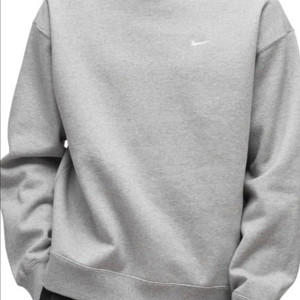 나이키 솔로 스우시 맨투맨 팝니다 dx1361-063