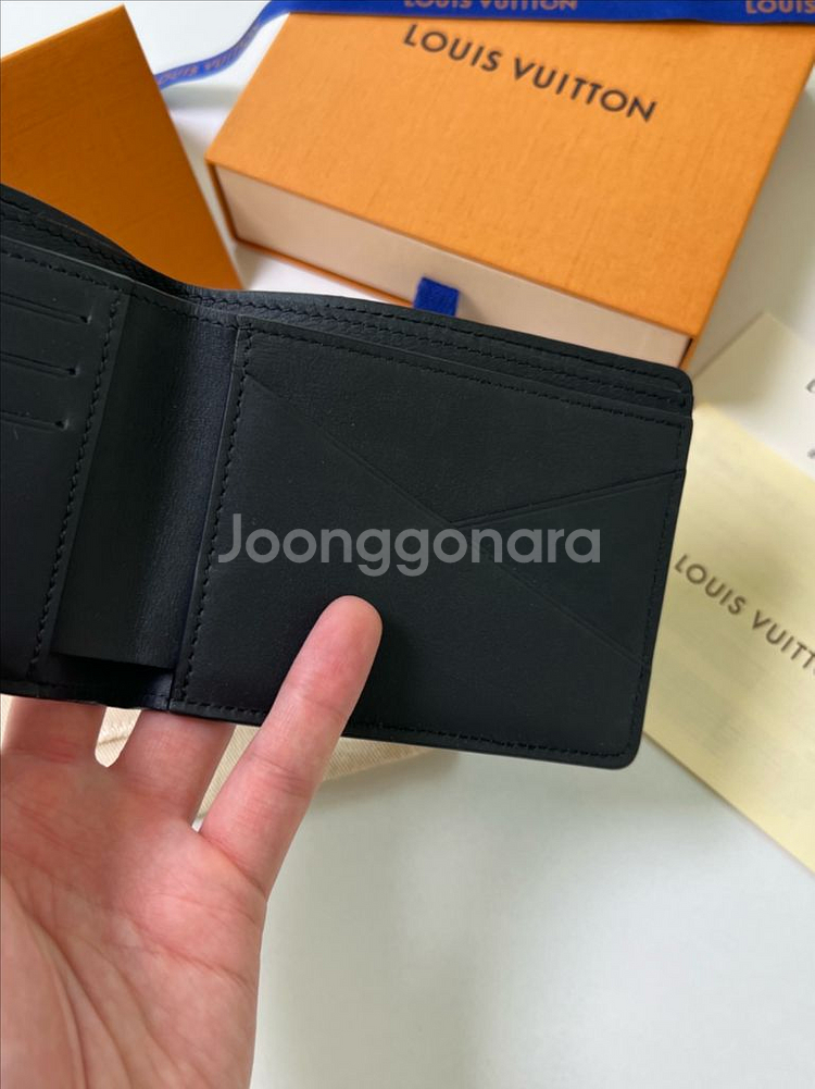 [정품] 루이비통 토뤼옹 모노그램 멀티플월릿 블랙 반지--3