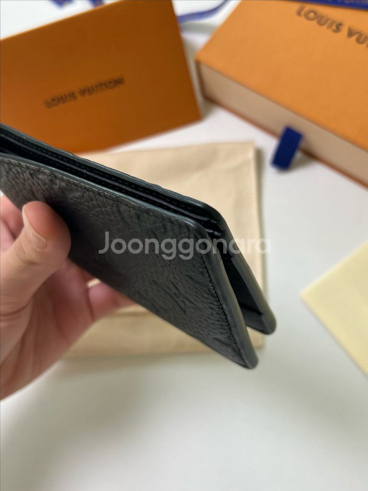 [정품] 루이비통 토뤼옹 모노그램 멀티플월릿 블랙 반지--5