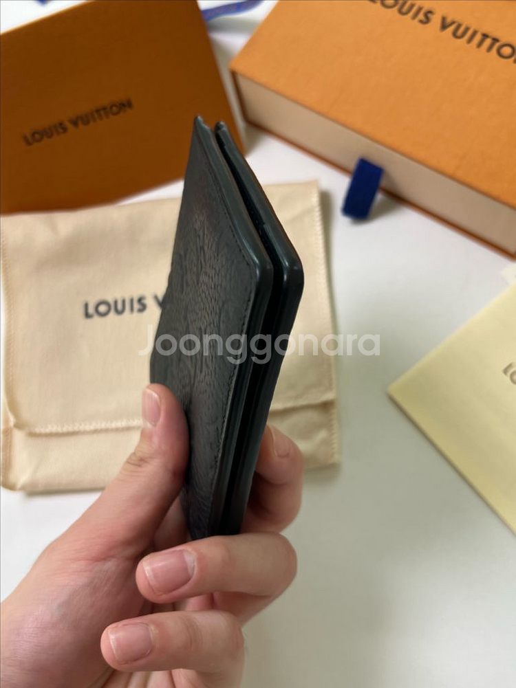 [정품] 루이비통 토뤼옹 모노그램 멀티플월릿 블랙 반지--6
