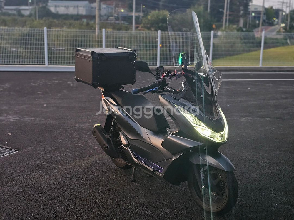 혼다/PCX125/4@@@@KM/22년식/235만원/컨--2