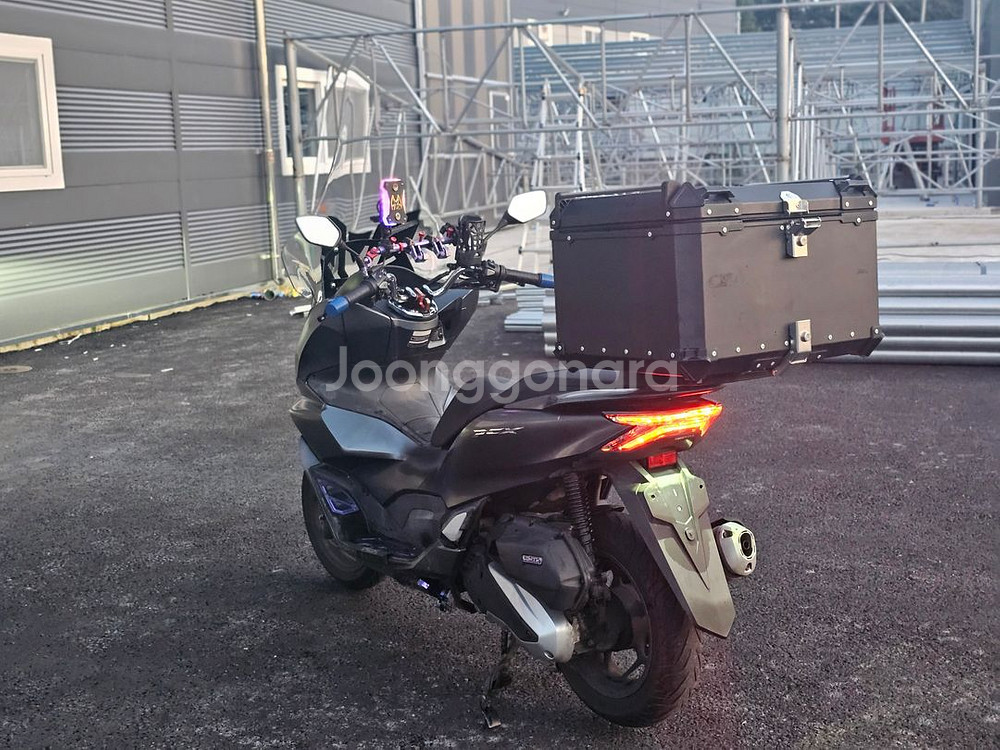 혼다/PCX125/4@@@@KM/22년식/235만원/컨--5
