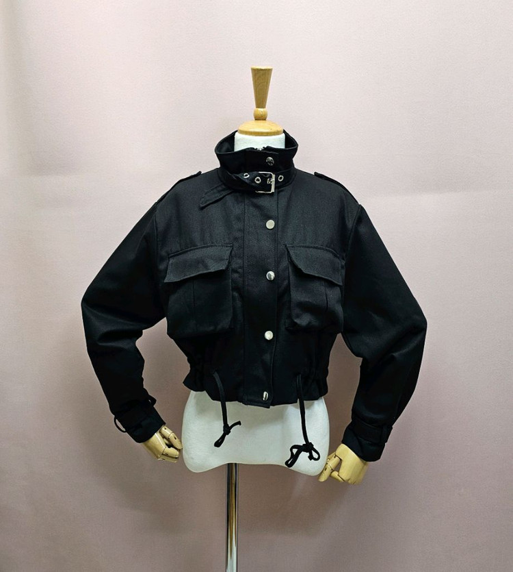 (새상품) 포켓 스트링 반크롭 야상점퍼--2