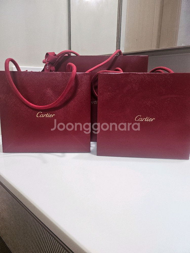 까르띠에 다무르 스터드 다이아몬드 귀걸이--6