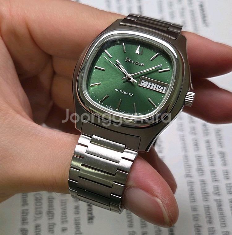 빈티지 부로바 터틀 데이데이트 올리브그린 뻐뻐시 브슬--4