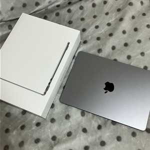 맥북에어13 m2 스페이스그레이 판매합니다