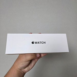 애플워치SE2 미드나이트 40mm 미개봉 팔아요~