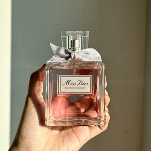 [무배, 새상품] 디올 블루밍 부케 EDT 100ML