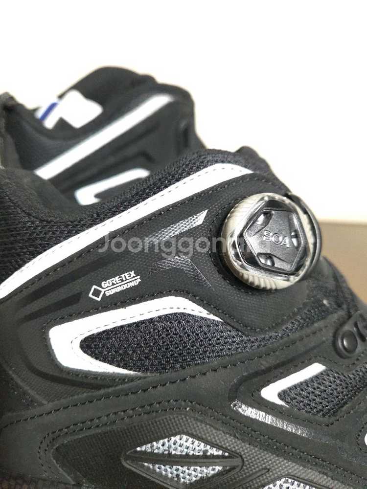 (새상품) 블랙야크 고어텍스 미드 등산화 트레킹화--2
