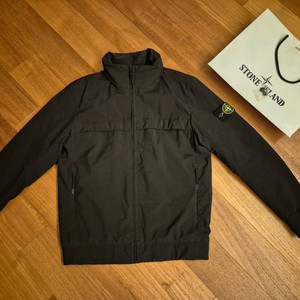 스톤아일랜드 19FW 프리마로프트 경량패딩 블랙 L