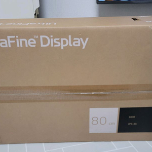 LG 32UN650K 32인치 민트급 울트라파인 4k