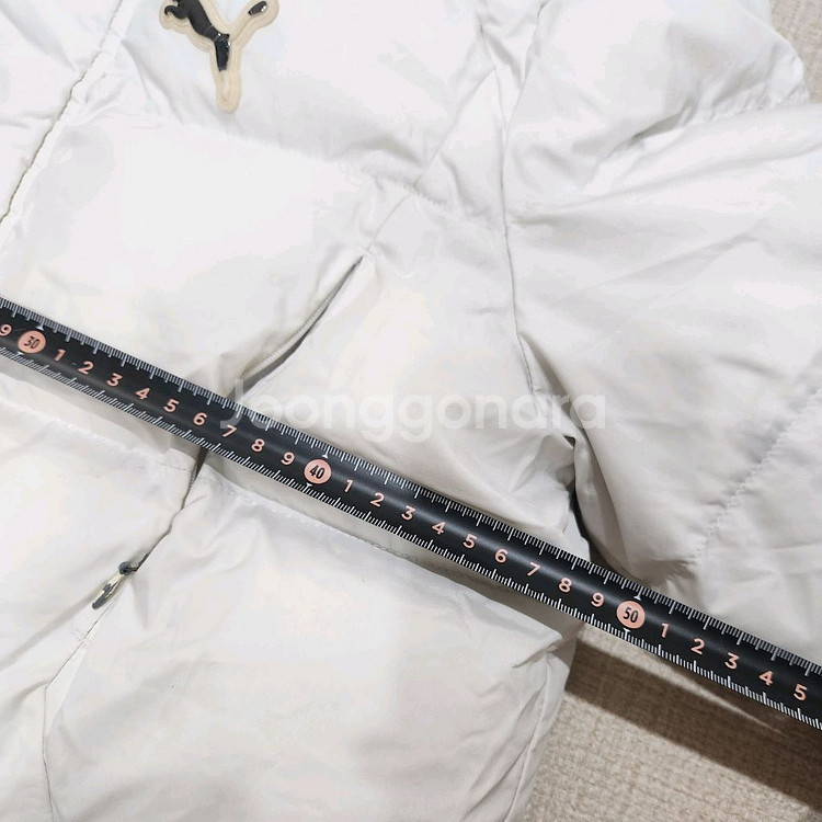 푸마 화이트 롱패딩 150정도--6