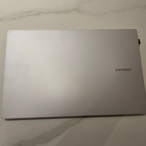 갤럭시북4 기본형 16gb / 256gb