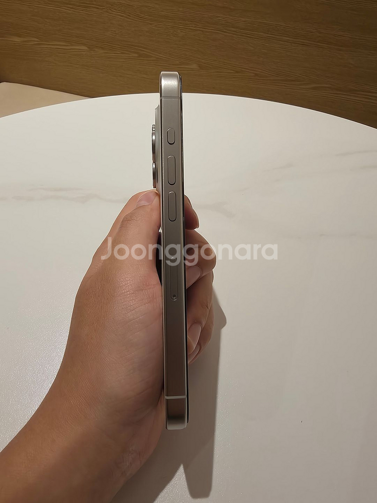 아이폰15프로 1tb 화이트--3