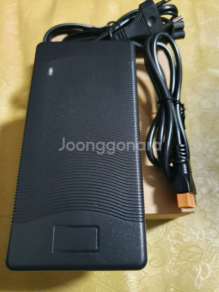 전기자전거 충전기 퀄리 모토벨로 48v 4A XT60--0