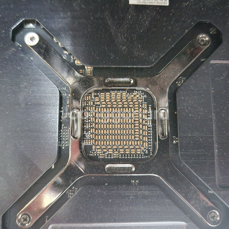 ASUS TUF RX6700XT 12GB 안전거래가능--2