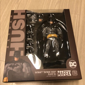 DC 코믹스 배트맨 허쉬블랙 버전 Mafex 액션 피규