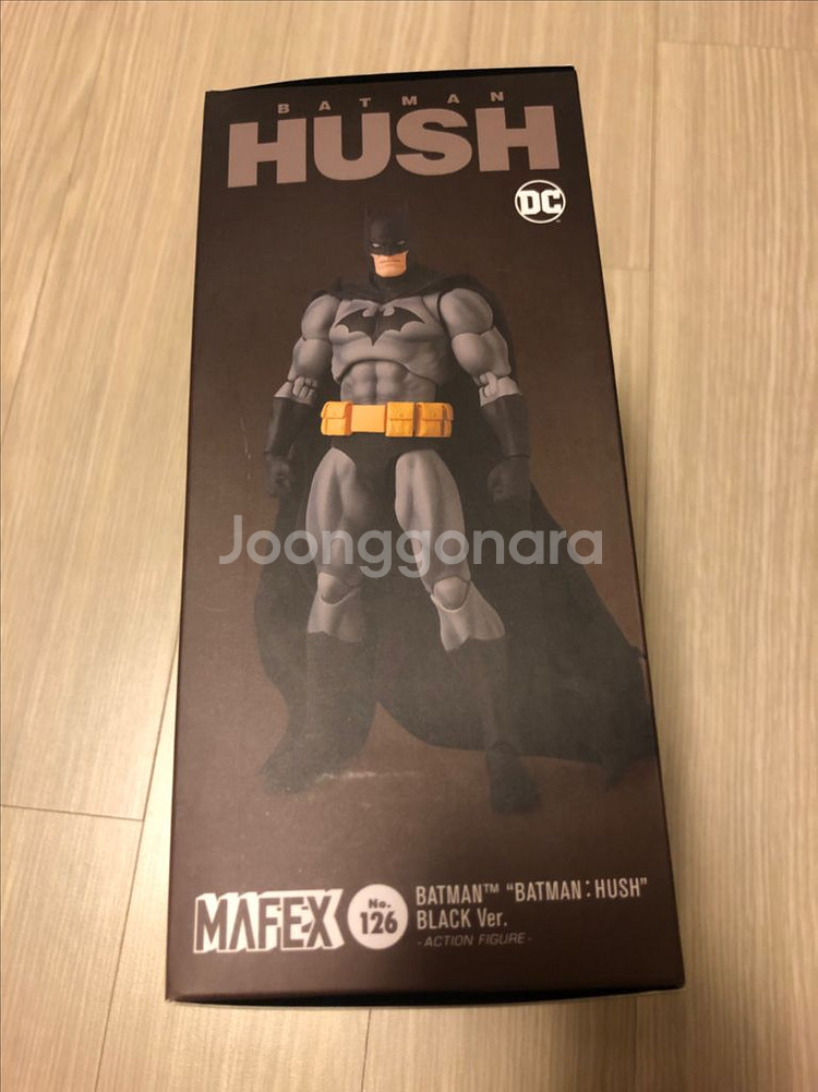 DC 코믹스 배트맨 허쉬블랙 버전 Mafex 액션 피규--2