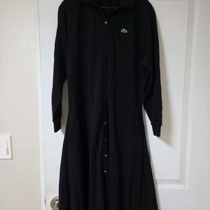 라코스테우먼 핏앤플레어 원피스(블랙,36사이즈)