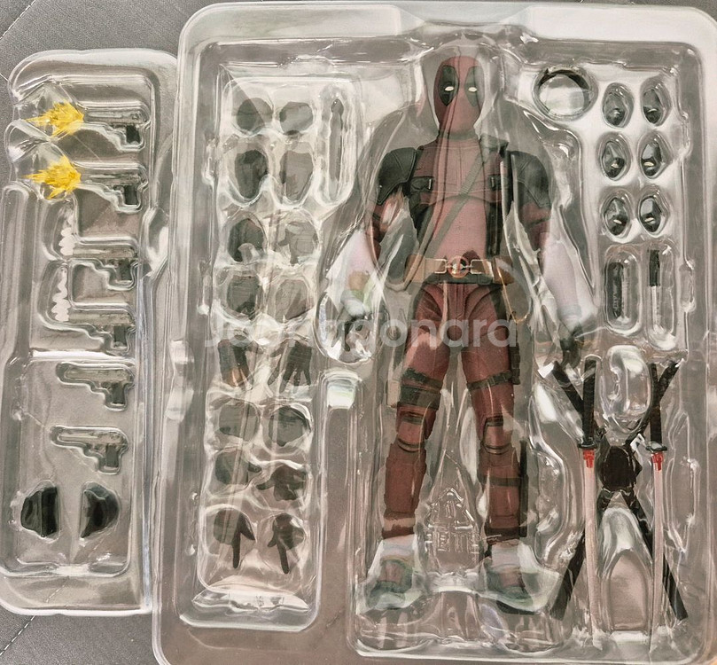 shf 마블 2편 데드풀 판매합니다.--1