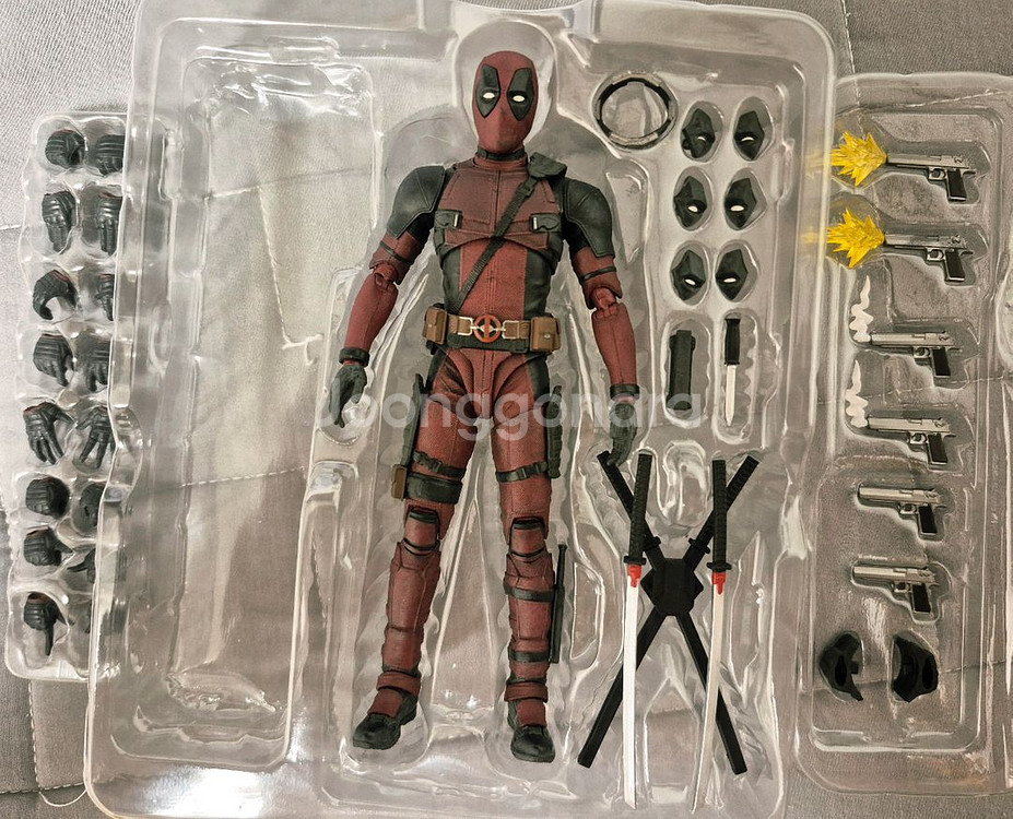 shf 마블 2편 데드풀 판매합니다.--3