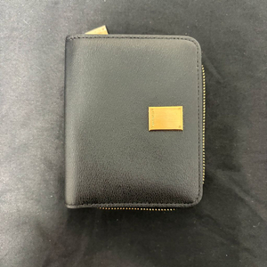 쿠론 지갑 이미지